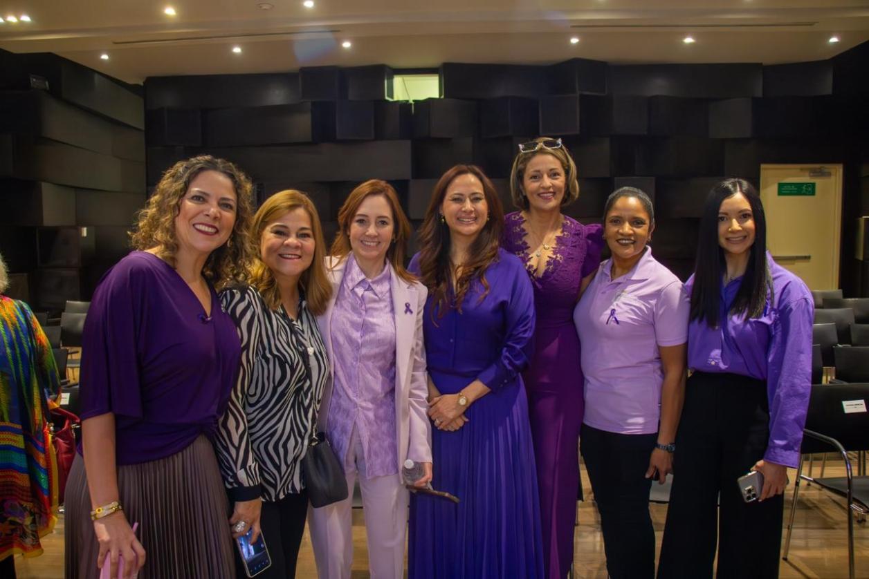 Conmemora Secretaría de Turismo liderazgo femenino con Conferencia y Exposición en el Día de la Mujer