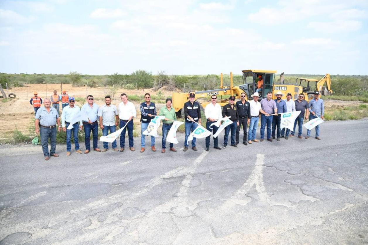 Entrega Sistema de Caminos de Nuevo León Obras de Rehabilitación en la Carretera China-Méndez
